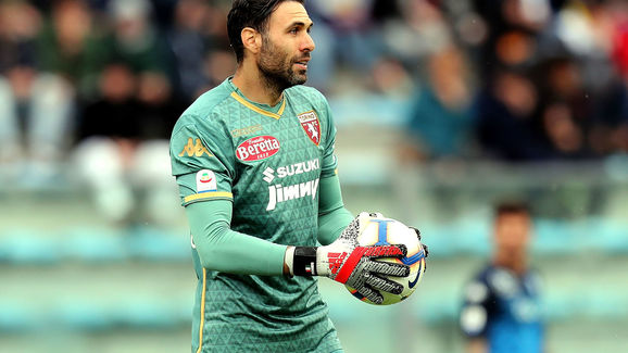 曼联错失良机，西汉姆联打击与英超联赛影响