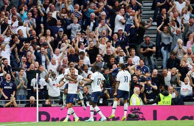 2026澳网亚太区外卡赛女单决赛：哈萨克斯坦选手迪亚斯·扎里娜夺冠