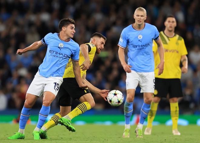 西媒：尤文、法兰克福以及斯图加特询价皇社中场苏契奇