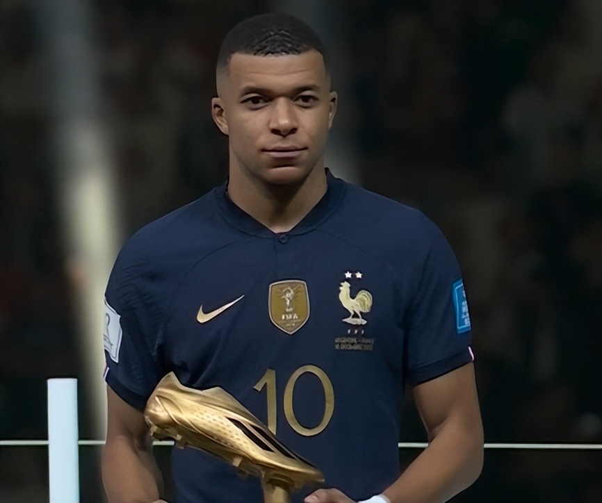 B费点球真的稳！稳稳骗过门将进球