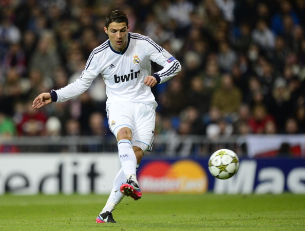 2025／26赛季英超：切尔西1-1阿森纳！切尔西10人作战经验无人能及（2025／26英超：切尔西1-1阿森纳，蓝军十人鏖战经验优势尽显）